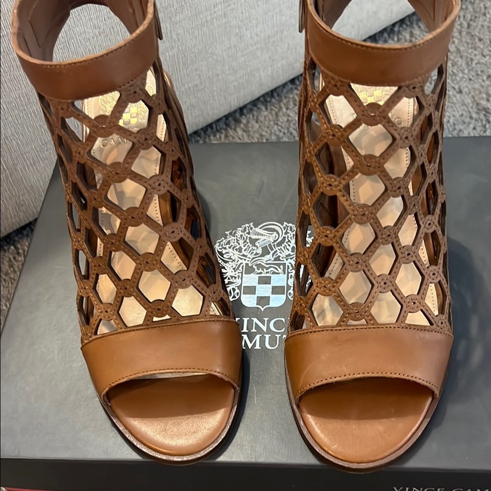 Vince Camuto